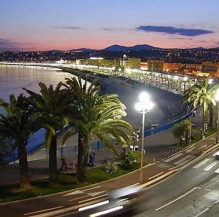 Les Pieds Dans L'eau