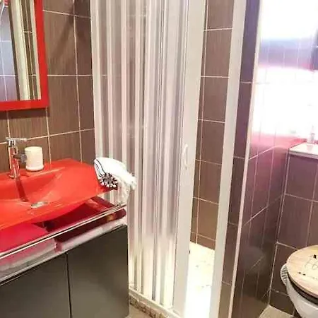 Les Pieds Dans L'eau * Nizza