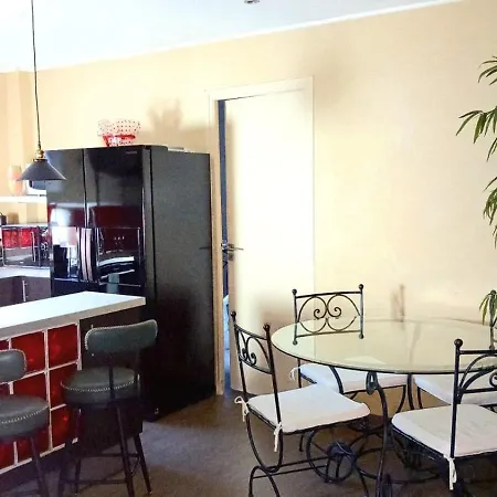 Les Pieds Dans L'eau