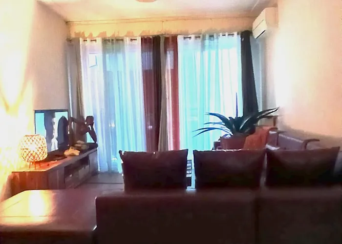 Les Pieds Dans L'eau * Nicea