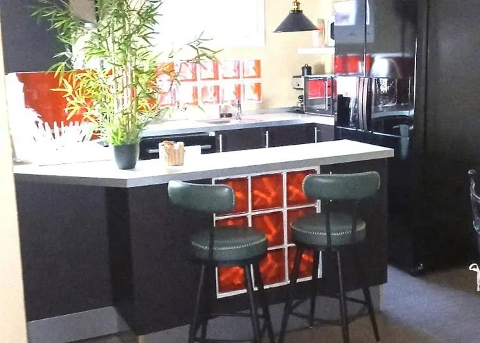 Les Pieds Dans L'eau * Nicea