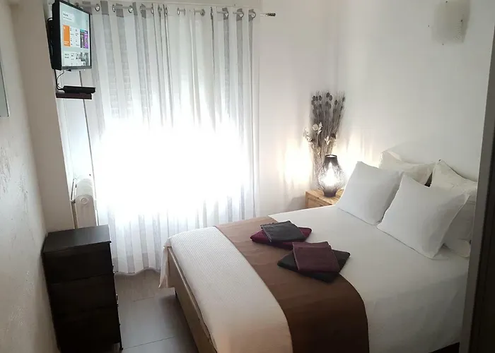 Les Pieds Dans L'eau Nicea